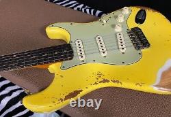 New Fender 1962 Stratocaster Custom Shop Relic Aged Graffiti Yellow 7.8lbs