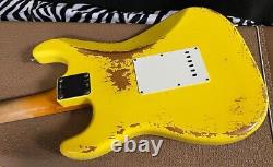 New Fender 1962 Stratocaster Custom Shop Relic Aged Graffiti Yellow 7.8lbs