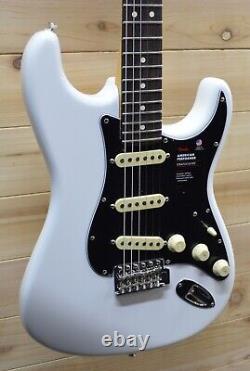 New Fender American Performer Stratocaster Electric Guitar Artic White withGig bag