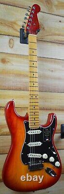 New Fender American Ultra Luxe Stratocaster Plasma Red Burst withCase