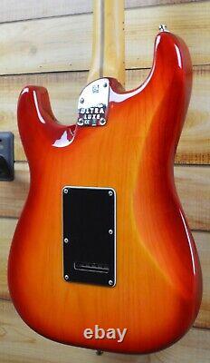 New Fender American Ultra Luxe Stratocaster Plasma Red Burst withCase