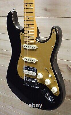 New Fender American Ultra Stratocaster HSS Electric Guitar Texas Tea withCase