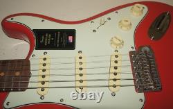 New Fender American Vintage II 1961 0110250840 Stratocaster Electric Guitar -Red