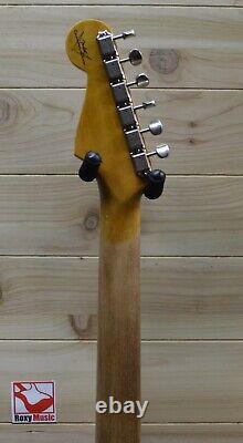 New Fender Custom Shop Postmodern Stratocaster Journeyman Relic 3 Tone Sunburst