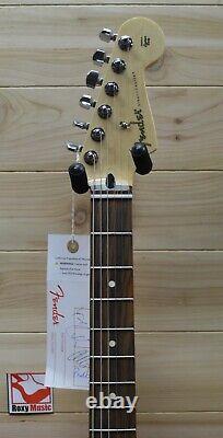 New Fender Player Stratocaster HSH Pau Ferro Fingerboard Silver