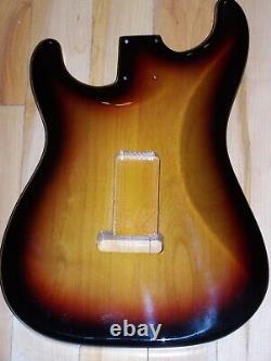 New Fender Spec Custom 2 Piece Hsh Alder Stratocaster Vintage Sunburst Body