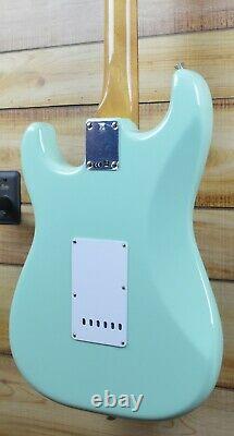 New Fender Vintera'60s Stratocaster Pau Ferro Seafoam Green withGigbag