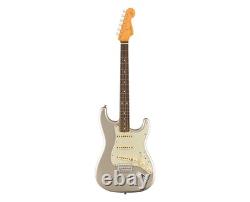 Open Box Fender Robert Cray Signature Stratocaster Inca Silver with Rosewood FB