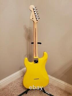 SALE 2021 Strat Build Hardtail Fender Invader Graffiti Yellow Tom Delonge Style