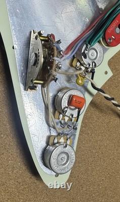 SHG5014 Hot Modern Noiseless Loaded Stratocaster Pickguard USA Spec Wiring New