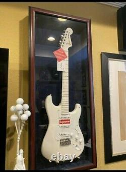 SUPREME FENDER STRATOCASTER GUITAR WHITE RED BOX LOGO FW17 2017 Limited 100 FS