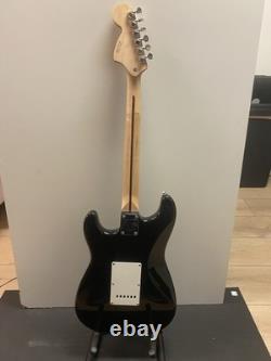 Squier 370202565 Electric Guitar Black