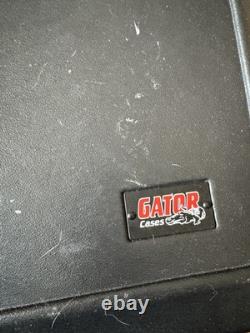 Squier Affinity Series Stratocaster Black Pearloid with Gator Case & accessories