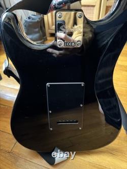 Squier Affinity Series Stratocaster Black Pearloid with Gator Case & accessories