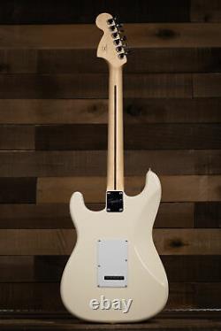 Squier Affinity SeriesT Stratocaster, Maple FB, White Pickguard, Olympic