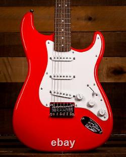 Squier Bullet Stratocaster, Fiesta Red