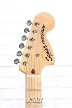 Squier Paranormal Stratocaster Deluxe Electric Guitar Lake Placid Blue, Maple