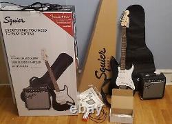 Squier Sonic Stratocaster Electric Guitar Pack with Fender Frontman 10G Amp Blck