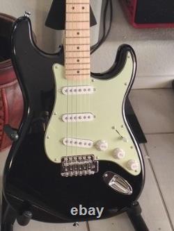 Squire Fender Stratocaster Black withMint Green PickGuard, Upgraded electronics