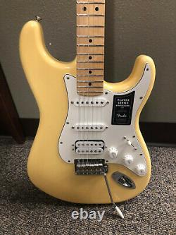 Yellow Fender Player Stratocaster With New Fender Gig Bag