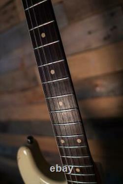 2001 Fender Custom Shop 1960 Relic Stratocaster En Blanc Olympique D'occasion