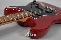 2021 Fender Noventa Stratocaster Rouge cramoisi avec housse