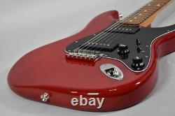 2021 Fender Noventa Stratocaster Rouge cramoisi avec housse