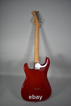 2021 Fender Noventa Stratocaster Rouge cramoisi avec housse