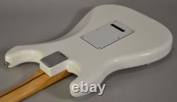 2026 Fender Player II Stratocaster édition limitée blanc polaire érable