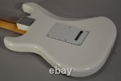 2026 Fender Player II Stratocaster édition limitée blanc polaire érable