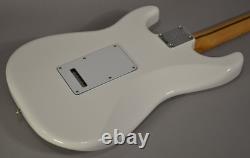 2026 Fender Player II Stratocaster édition limitée blanc polaire érable