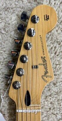 70e anniversaire Fender Player Stratocaster, Manche en érable, Sunburst 2 tons MIM