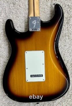 70e anniversaire Fender Player Stratocaster, Manche en érable, Sunburst 2 tons MIM