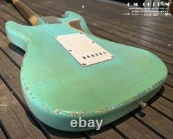CM Custom Stratocaster des années 1950 Surf Green Heavy Relic à la Journeyman, Danocaster