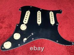 Charged Pickguard Fender Stratocaster Vintage Montage De Meilleure Qualité Sans Bruit