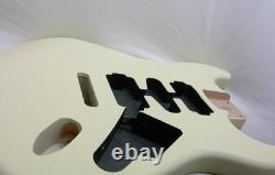 Corps Stratocaster en aulne en 2 pièces de 3,8 lb / blanc vintage / finition nitro satinée, spécifications Fender Strat <br/> 
	