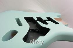 Corps de Stratocaster en aulne en 2 parties / bleu sonic / spécifications Fender Strat en nitro satinée