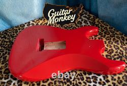 Corps de remplacement Fender Stratocaster HSH en aulne Paisley avec cavité blindée