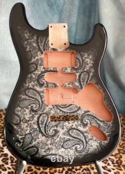 Corps de remplacement Stratocaster Paisley HSH en aulne avec cavité blindée
