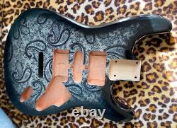Corps en aulne blindé pour remplacement HSH de Stratocaster Paisley