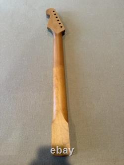 Coupé en érable rôti pour le manche de Fender Stratocaster