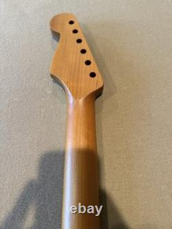 Coupé en érable rôti pour le manche de Fender Stratocaster