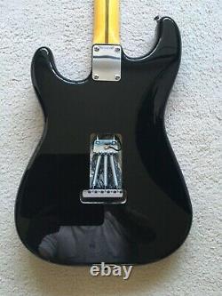 David Gilmour Black Strat/stratocaster Replica USA Spécifications / Luthier Bld