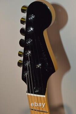 Démonstration de la guitare Fender Aerodyne Hot Rod Burst Stratocaster