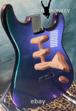 Éblouissant Stratocaster SSS en corps d'aulne bleu chameleon métallisé flake 2 teal 2 violet