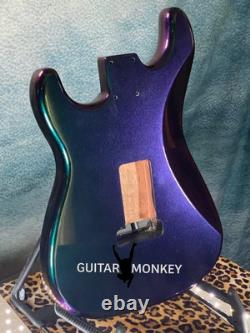 Éblouissant Stratocaster SSS en corps d'aulne bleu chameleon métallisé flake 2 teal 2 violet
