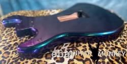 Éblouissant Stratocaster SSS en corps d'aulne bleu chameleon métallisé flake 2 teal 2 violet