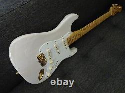 Eric Clapton Custom Stratocaster Mary Kay White Gold Hardware Navy Blue Case