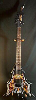 Étui Gator personnalisé pour guitare électrique avec micros EMGs style Kirk Hammett Fender Stratocaster