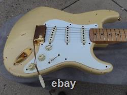 FENDER 50's STRATOCASTER CUSTOM SHOP CUNETTO BLONDE RELIC MINT with TAGS
 
<br/>   <br/>

FENDER 50's STRATOCASTER CUSTOM SHOP CUNETTO BLONDE RELIC MINT avec ÉTIQUETTES